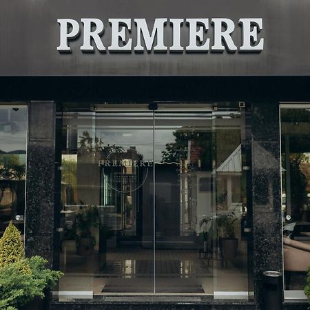 Premiere Hotel Khust Eksteriør bilde