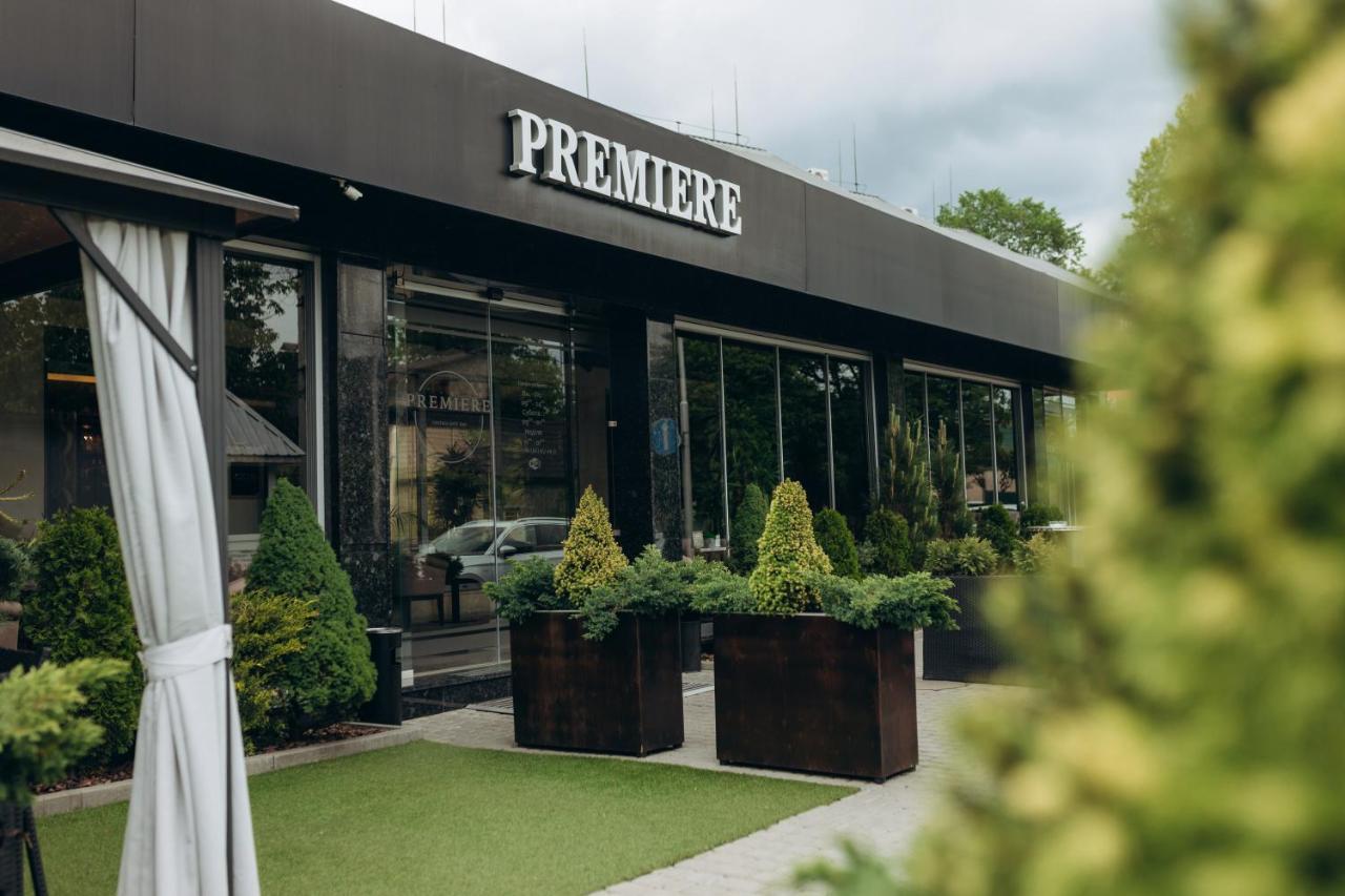 Premiere Hotel Khust Eksteriør bilde