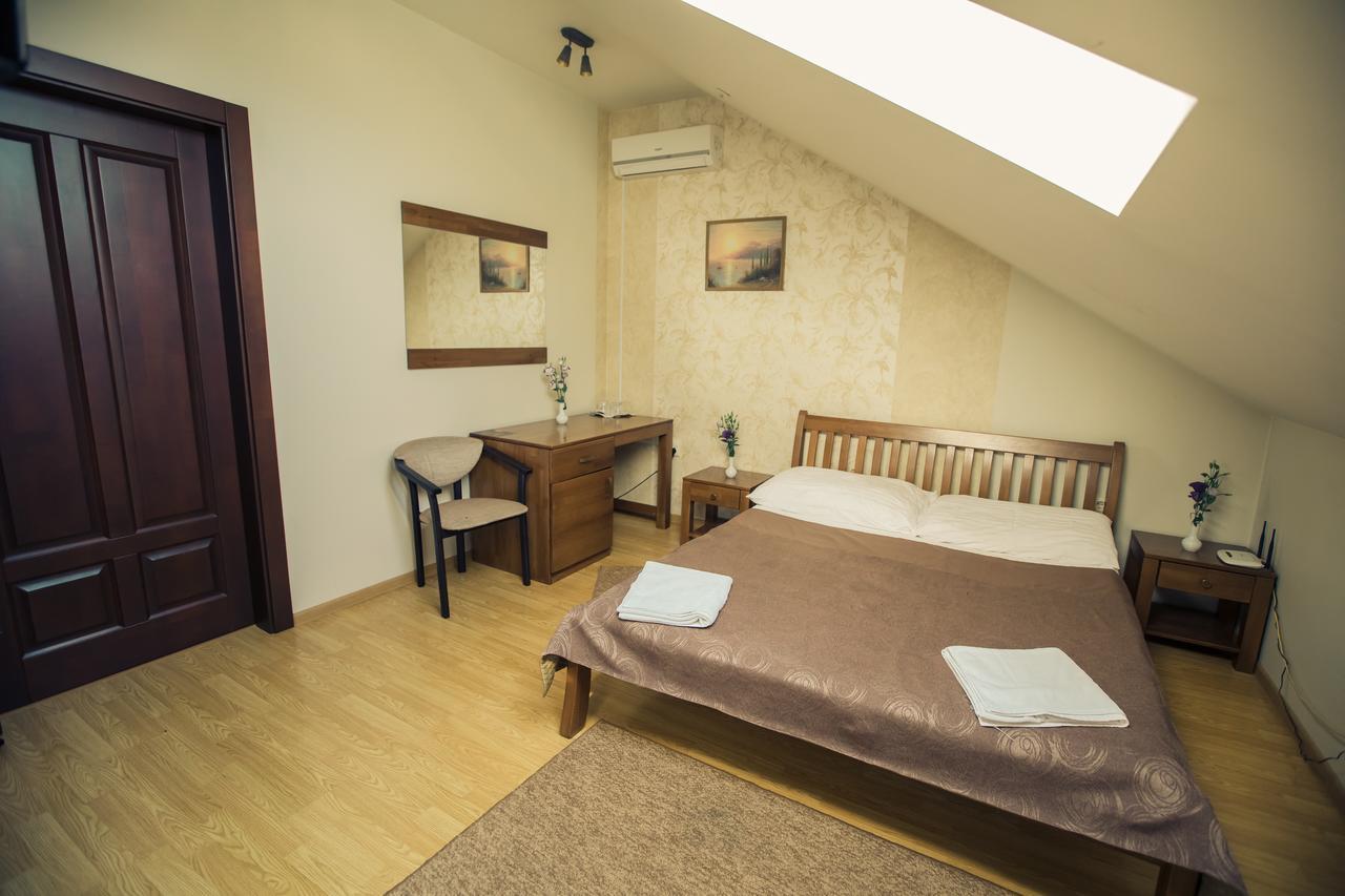 Premiere Hotel Khust Eksteriør bilde
